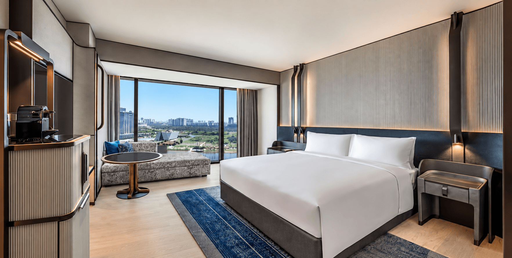 Hilton Saigon 6